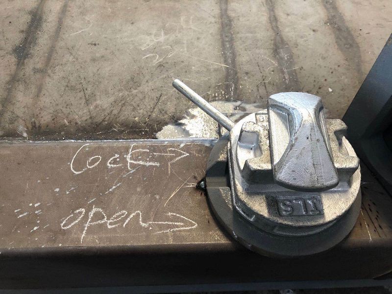 Konteiners Twist Lock and Connector